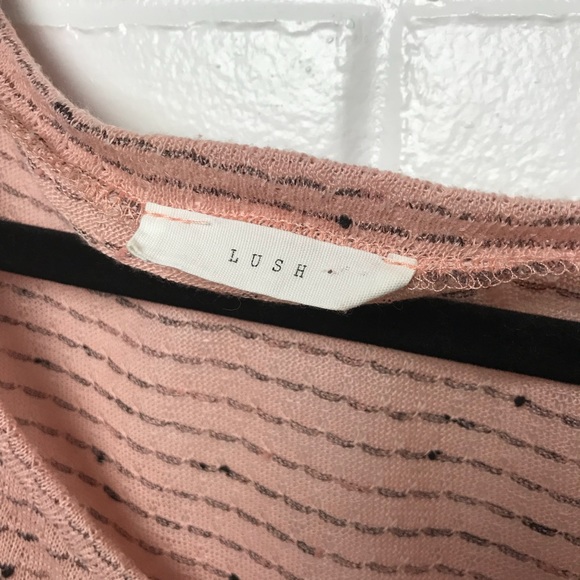 {Lush} Cropped Top - Picture 3 of 5